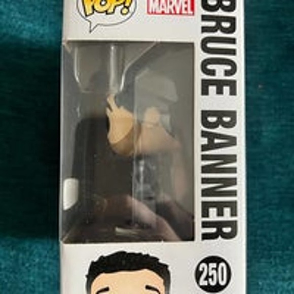 Bruce Banner Thor Ragnarok Toys R Us Exclusive Funko Pop - Picture 5 of 5